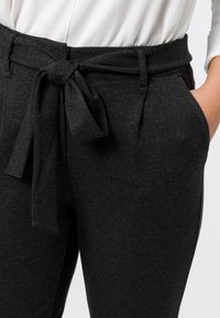 zero Pantalon classique - black