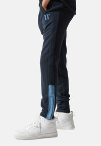 11 DEGREES JOGGERS - Pantalones deportivos - navy elemental blue