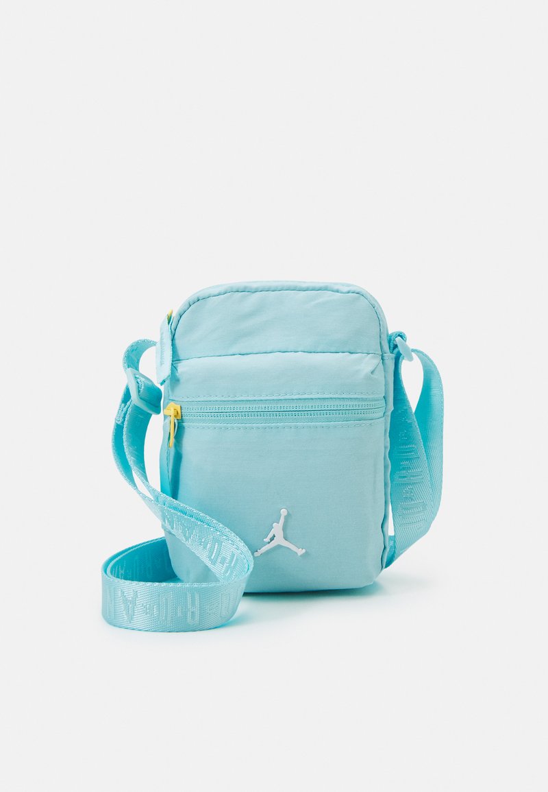 Jordan AIRBORNE FESTIVAL BAG - Skuldertasker - glacier ice