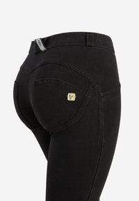 Freddy Vaqueros a campana - jeans nero cuciture in tono