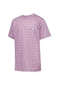 Liliowa sportowa koszulka z krótkim rękawem z drobnym powtarzającym się wzorem jasno-różowych rowerów oraz dwoma białymi szewronami na lewej piersi.