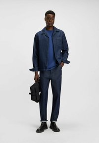 HUGO DAPOLINO - Basic T-shirt - blue seven