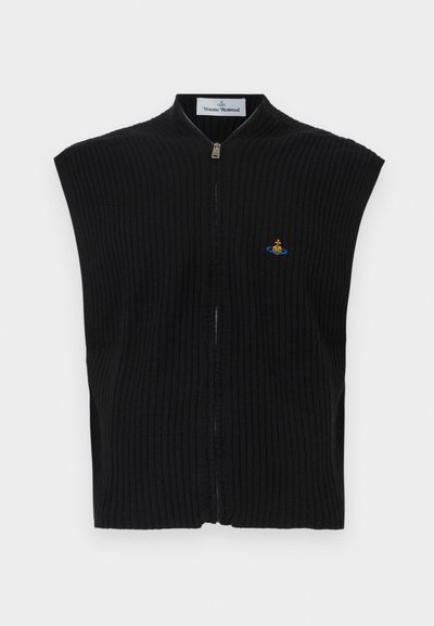 Μαύρο ριμπ αμάνικο μπλουζάκι με ψηλό γιακά, διαθέτει μπροστινό φερμουάρ και μικρό κεντητό λογότυπο στο στήθος. Μαλακό υλικό με δομημένο σχήμα.