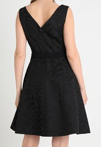 Esprit Collection Cocktailklänning - black