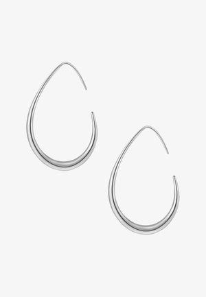 Par srebrnih tonov uhani v obliki kapljice s gladkim, poliranim zaključkom, prikazani na belem ozadju.