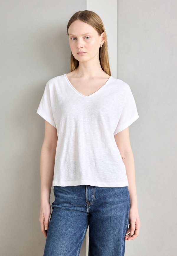 V NECK SHORT SLEEVE - Basic T-shirt