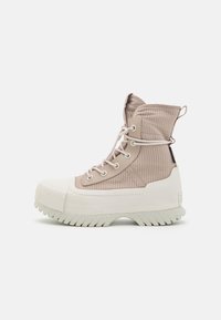 Converse Botki na platformie