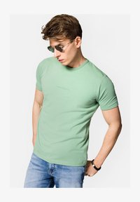 Niewybrane, light green