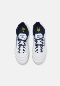 Umbro TOCCO IV PREMIER FG - Scarpe da calcio per terreni duri - white/poseidon/blazing yellow