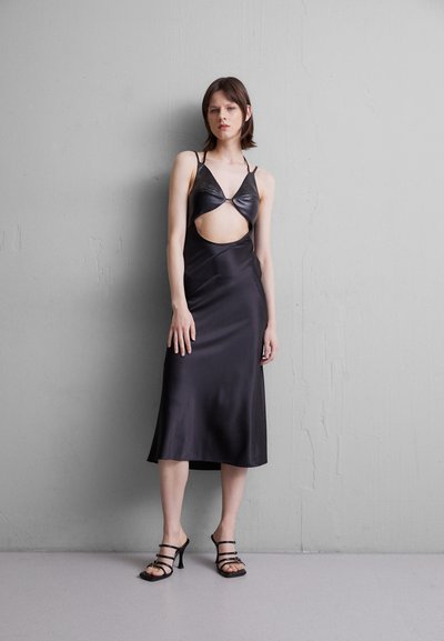 Materiel RHOMBUS COMBO DRESS - Kokteiļkleita/ballīšu kleita - black