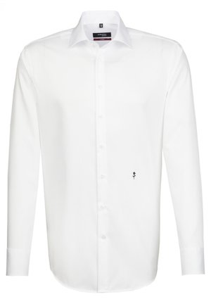 Witte lange mouw overhemd gemaakt van gladde stof, met een standaard kraag, knoopsluiting aan de voorkant en een klein zwart rozenlogo op de borst.