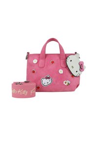 Borsa a tracolla in finta pelle rosa con design ricamati, inclusi fiori, api e il volto di Hello Kitty. Include una tracolla rosa coordinata con testo.