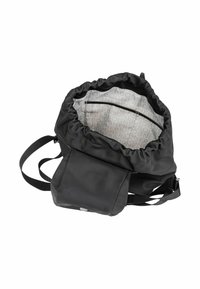 Sac à dos noir avec cordon de serrage et sangle ajustable, présentant un intérieur doublé avec un motif logo répété et une petite poche zippée externe.