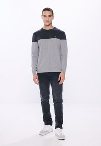 Springfield Neule - dark grey