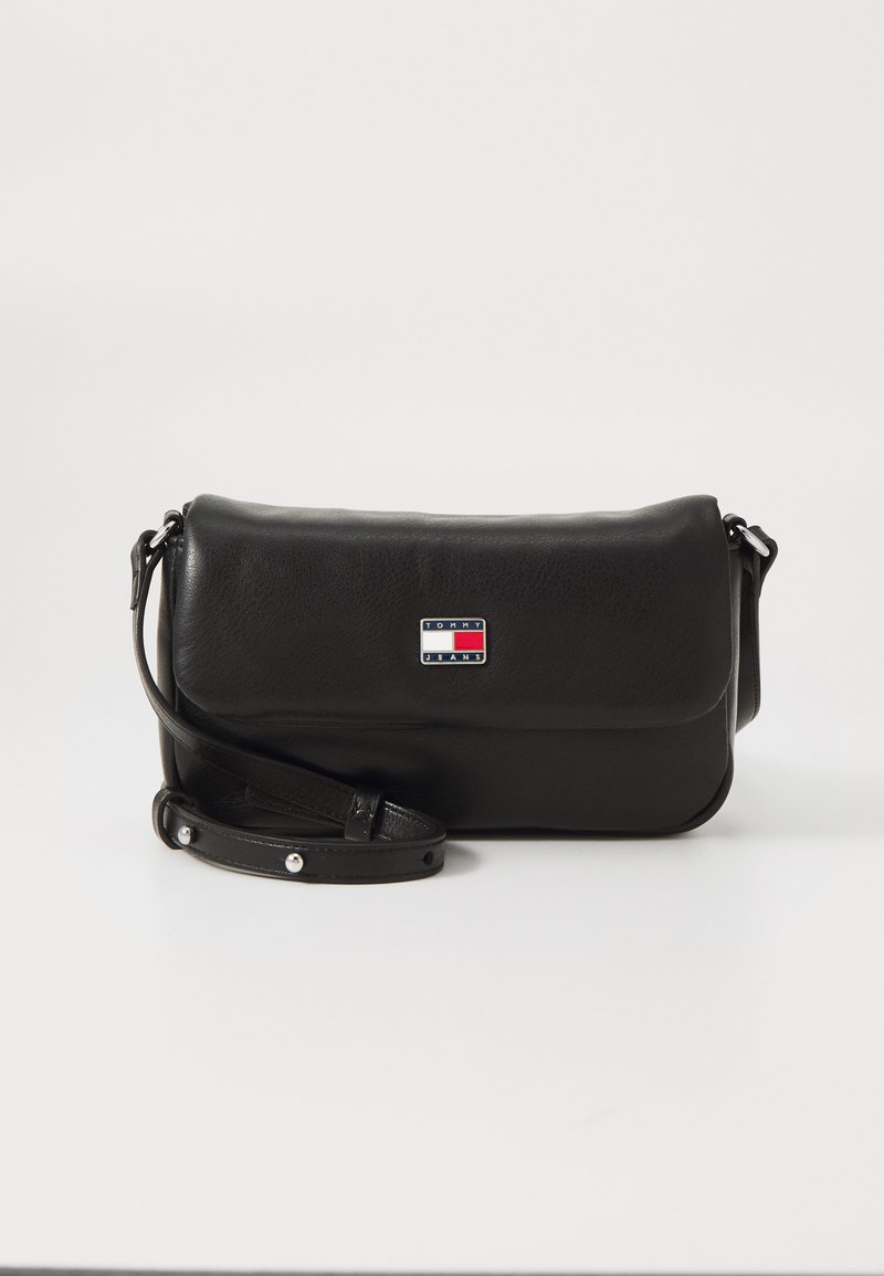 Tommy Jeans PILLOW FLAP CROSSOVER - Cross body bag - black