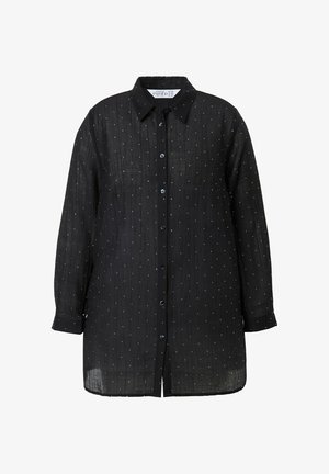 Czarna koszula zapinana na guziki, wykonana z lekkiej, teksturowanej tkaniny, z małymi białymi kropkami w kratkę i długimi rękawami.