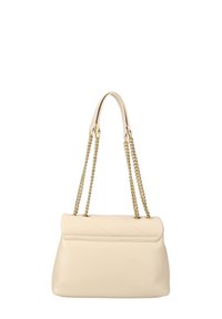 Borsa beige realizzata in pelle liscia, con un motivo trapuntato. Doppi manici in catena dorata e una forma strutturata con patta a ribalta.