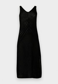 Vestido midi sin mangas de punto negro con patrón en chevron y tela semitransparente texturizada, mostrado sobre un fondo blanco.