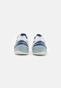 ASICS GEL POWERBREAK UNISEX - Obuća za rukomet - white/vintage indigo