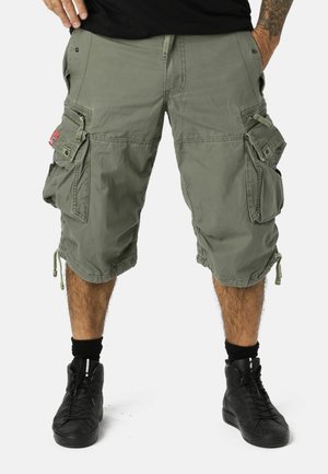 DRAWN TOGETHERS - Shorts - olive green