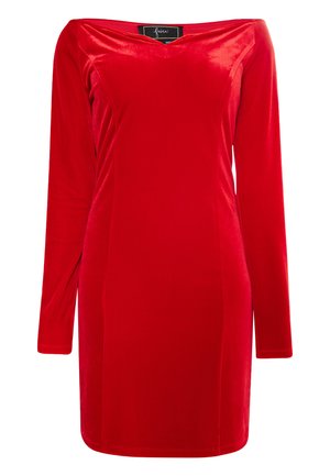 Langermige, off-the-shoulder jurk gemaakt van felrode fluweel; heeft een aangesloten vorm en een subtiele V-halslijn. Gladde textuur, geen patronen.