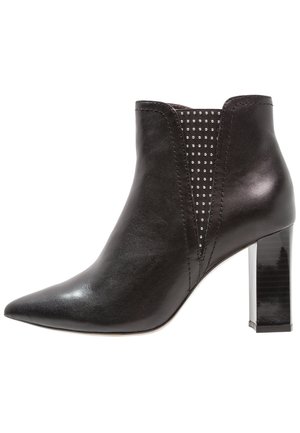 Ankle boot