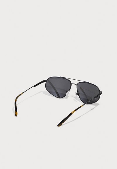 Emporio Armani Päikeseprillid - matte black