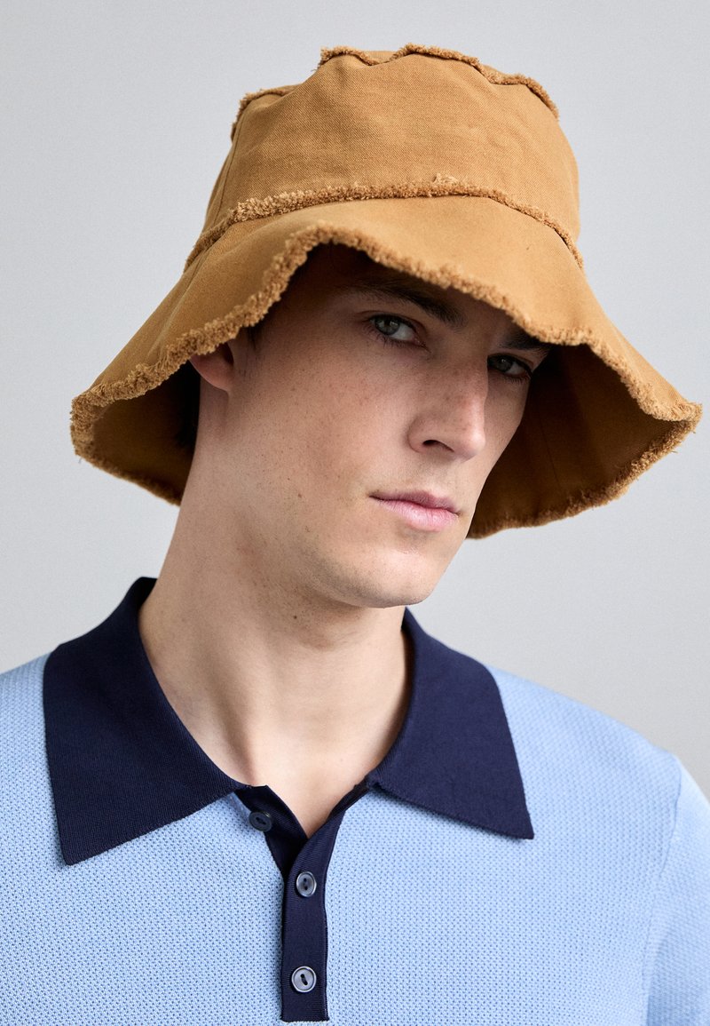sandro RAW EDGE UNISEX - Hat - camel - Zalando display picture 1