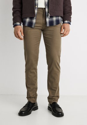 XX STANDARD II - Chinosy