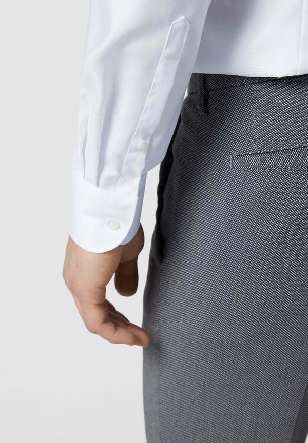 SLIM FIT BUSINESS AUS TWILL - Formal shirt - weiß4