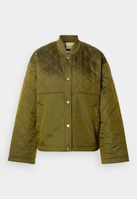 Olívazöld steppelt bomber dzseki bordázott gallérral, patentos záródással és texturált anyagból. Tiszta, minimalista dizájnt kínál.