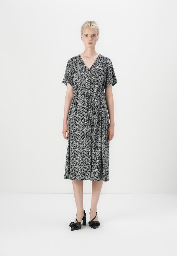 PCNYA V NECK MIDI DRESS - Freizeitkleid
