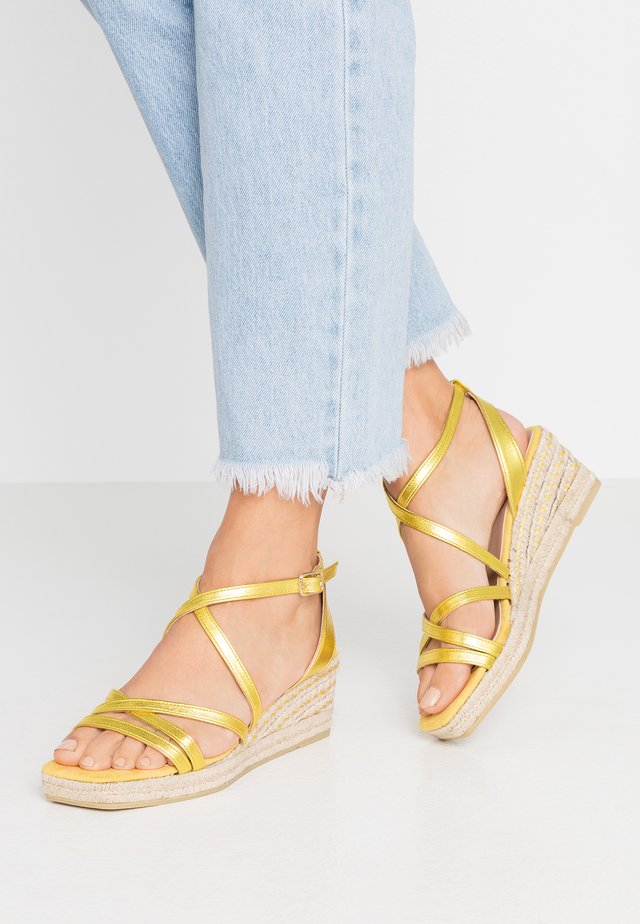 MAUI - Platform sandals - citron