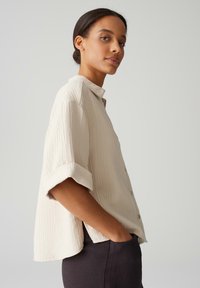 OPUS LOOSE FIT CRINKLE - Camicia - natural glaze