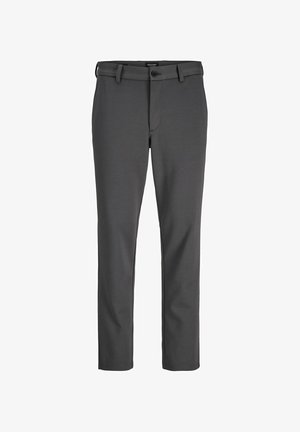 Pantalon slim pour hommes de couleur gris foncé avec passants pour ceinture, bouton à l'avant et fermeture éclair sur fond blanc.