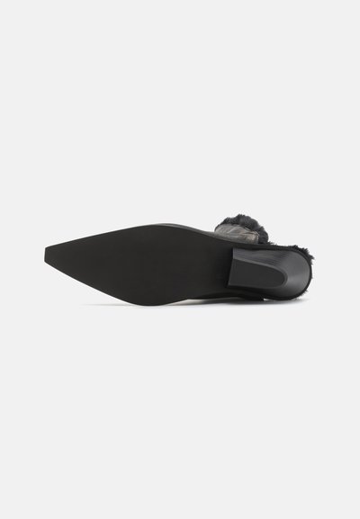 GmbH NAIMA BOOTIE - Papuci înalți - black