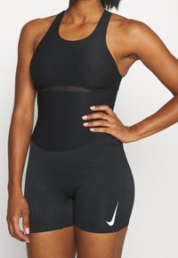 Nike Performance Combinaison d'échauffement - black