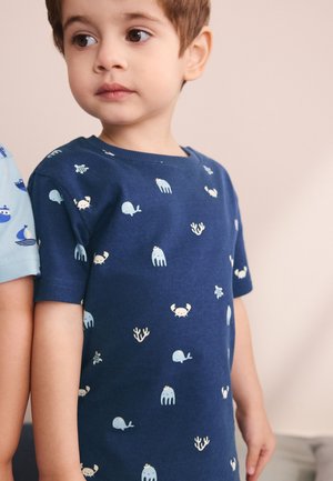 Next, REGULAR FIT - SHORT PYJAMAS 3 PACK . SET - Nattøj sæt - blue ecru mini sailor print