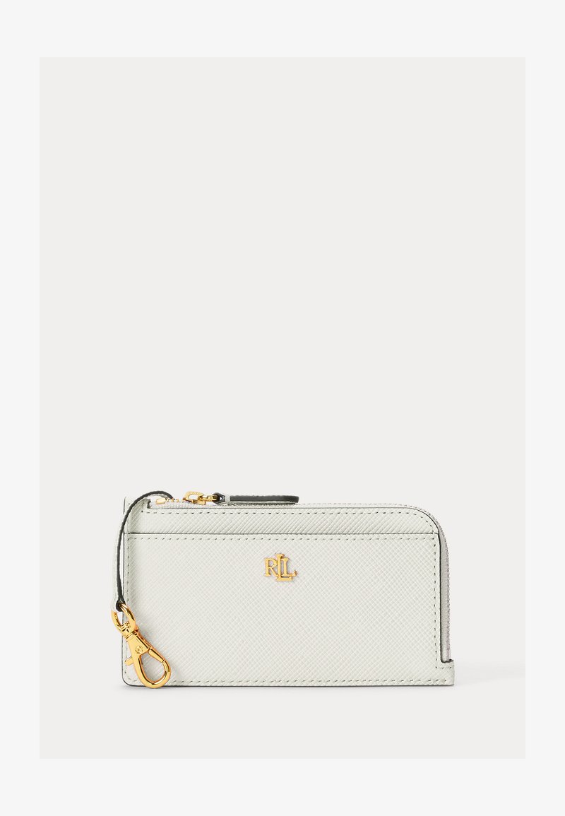 Λευκό πορτοφόλι από δέρμα με υφή, με φερμουάρ περιμετρικά, χρυσό λογότυπο RLL και χρυσό κούμπωμα προσαρτημένο σε δερμάτινο λουρί.
