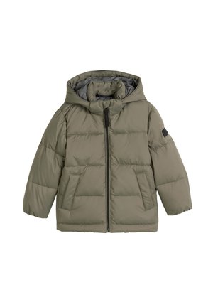 Olivenfarbene Pufferjacke mit Kapuze, Frontreißverschluss, zwei aufgesetzten Taschen und gestepptem Textil für Wärme. Mit grauem Innenfutter.