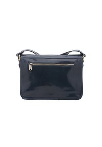 Borsa a tracolla in vernice blu navy con forma rettangolare, tasca frontale con zip e finiture in metallo dorato. Con cinturino regolabile incluso.