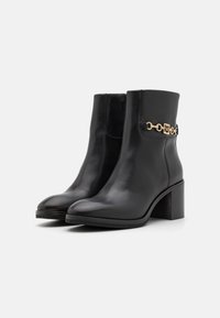 Tommy Hilfiger Botki