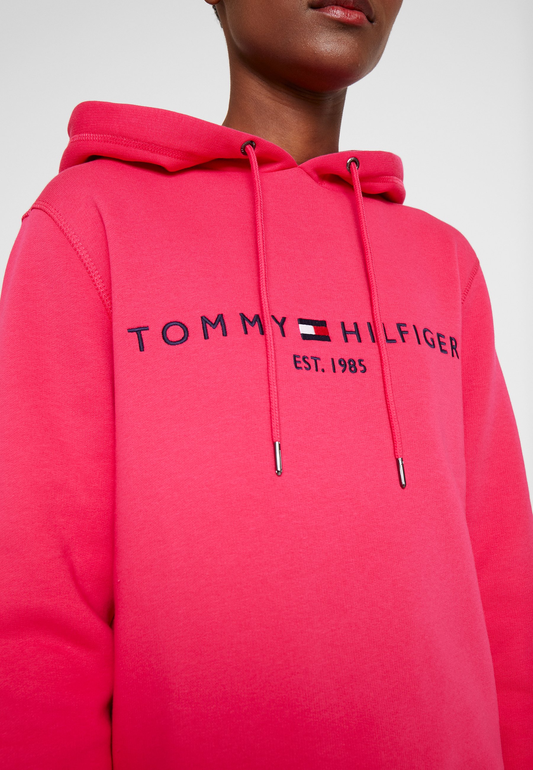 pinker adidas hoodie