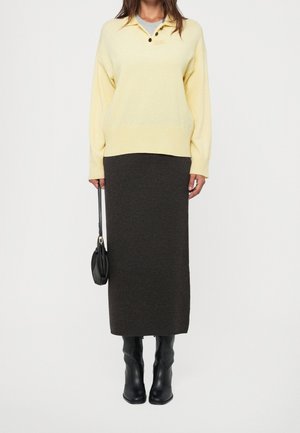 THEMOIRè, Pochette - black