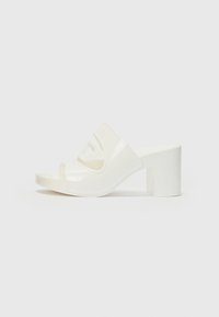 Unselected, white