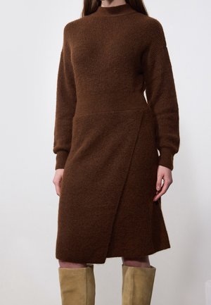 Strikkjoler - mottled dark brown