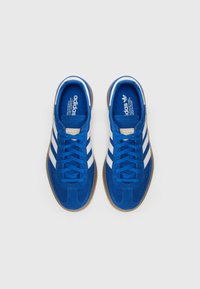 adidas Originals HANDBALL SPEZIAL UNISEX - Sneakers - team royal blue/gum