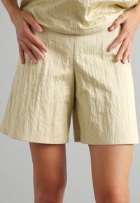 By Malene Birger EXCLUSIVE VANNI - Blůza - pearl