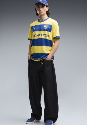 Puma, PARMA CALCIO 1913 AUSWÄRTSTRIKOT - Fodboldtrøjer - faster yellow-clyde royal