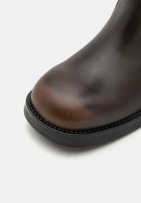 Steve Madden BONNA - Zābaki - brown